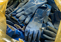 塩化ビニール製手袋の検品