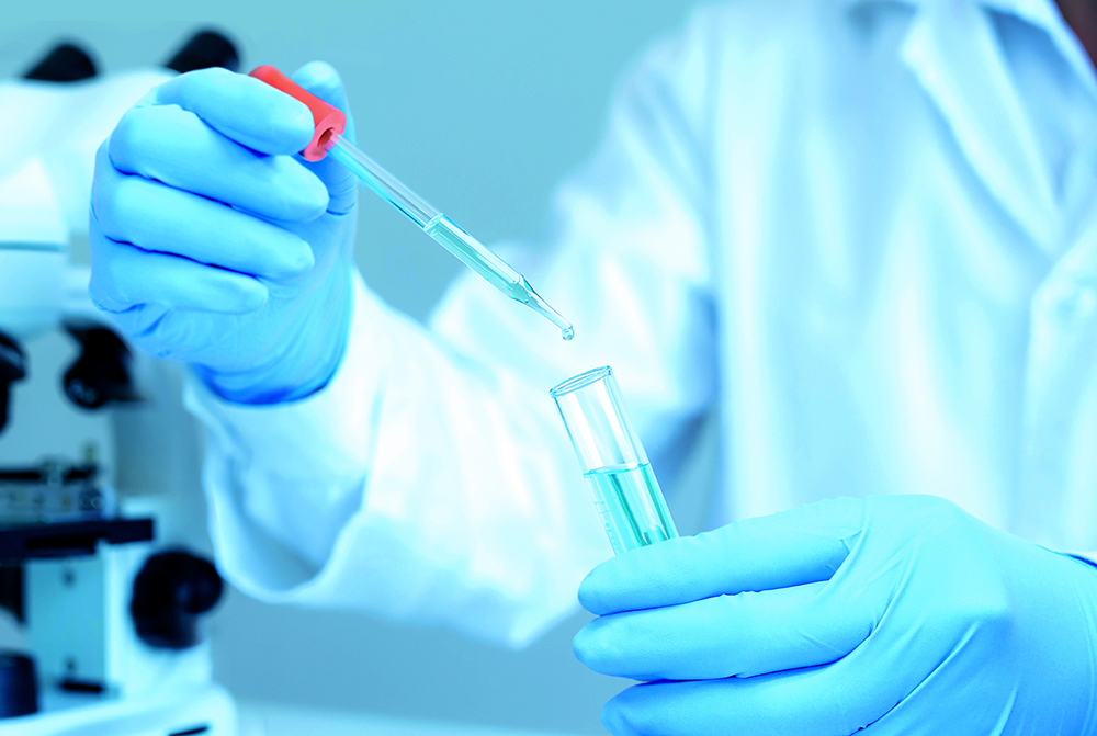 ユース画像（ニトリルゴム製化学防護手袋 使いきりタイプ）