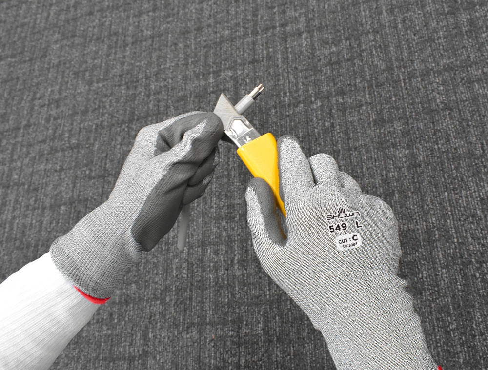 ユース画像（耐切創パームX手袋）