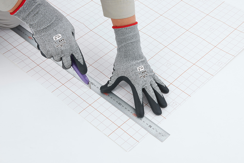 ユース画像（耐切創パームX手袋）