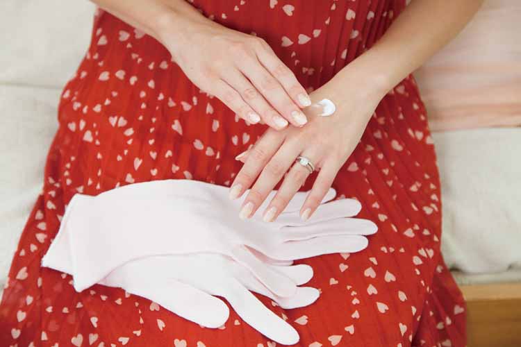 ユース画像(手肌をいたわる手袋Wht)